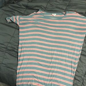 Small stretchy Lularoe Irma